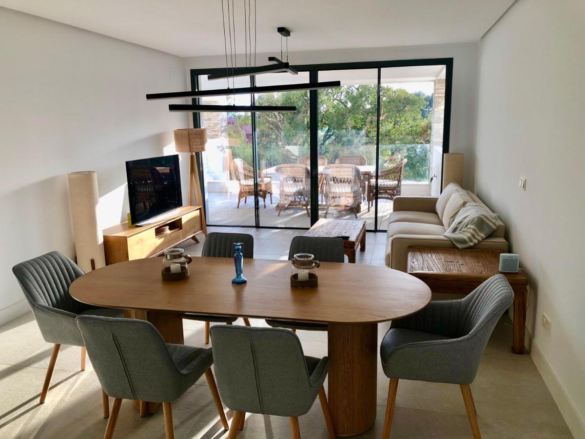 Modern Apartment In Front Of Cabopino Golf Marbella Buitenkant foto